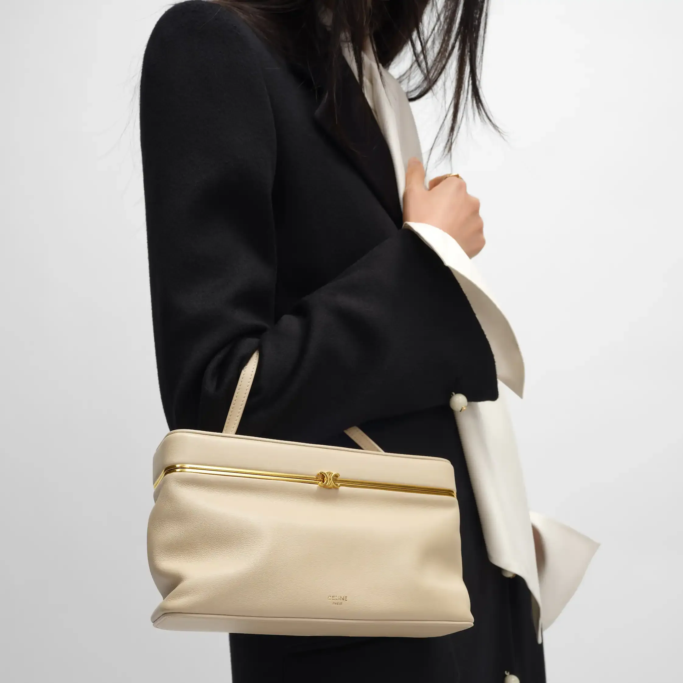 RECHTECKIGE TASCHE AUS WEICHEM KALBSLEDER