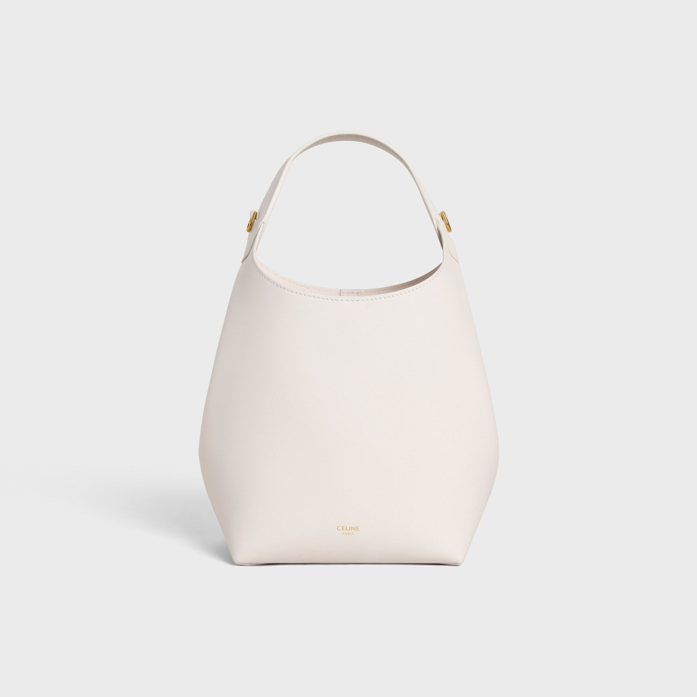 KLEINER HOBO AUS WEICHEM GLATTEN KALBSLEDER