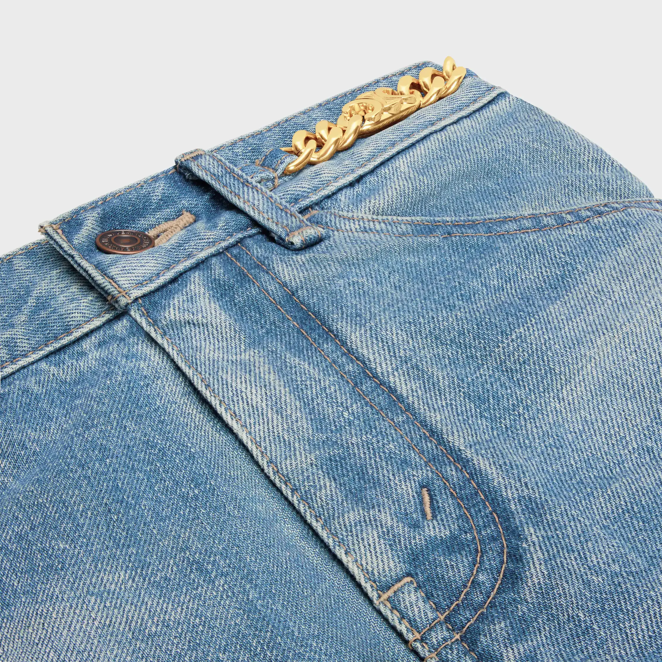 Kitty-Jeans in Pismo-Waschung