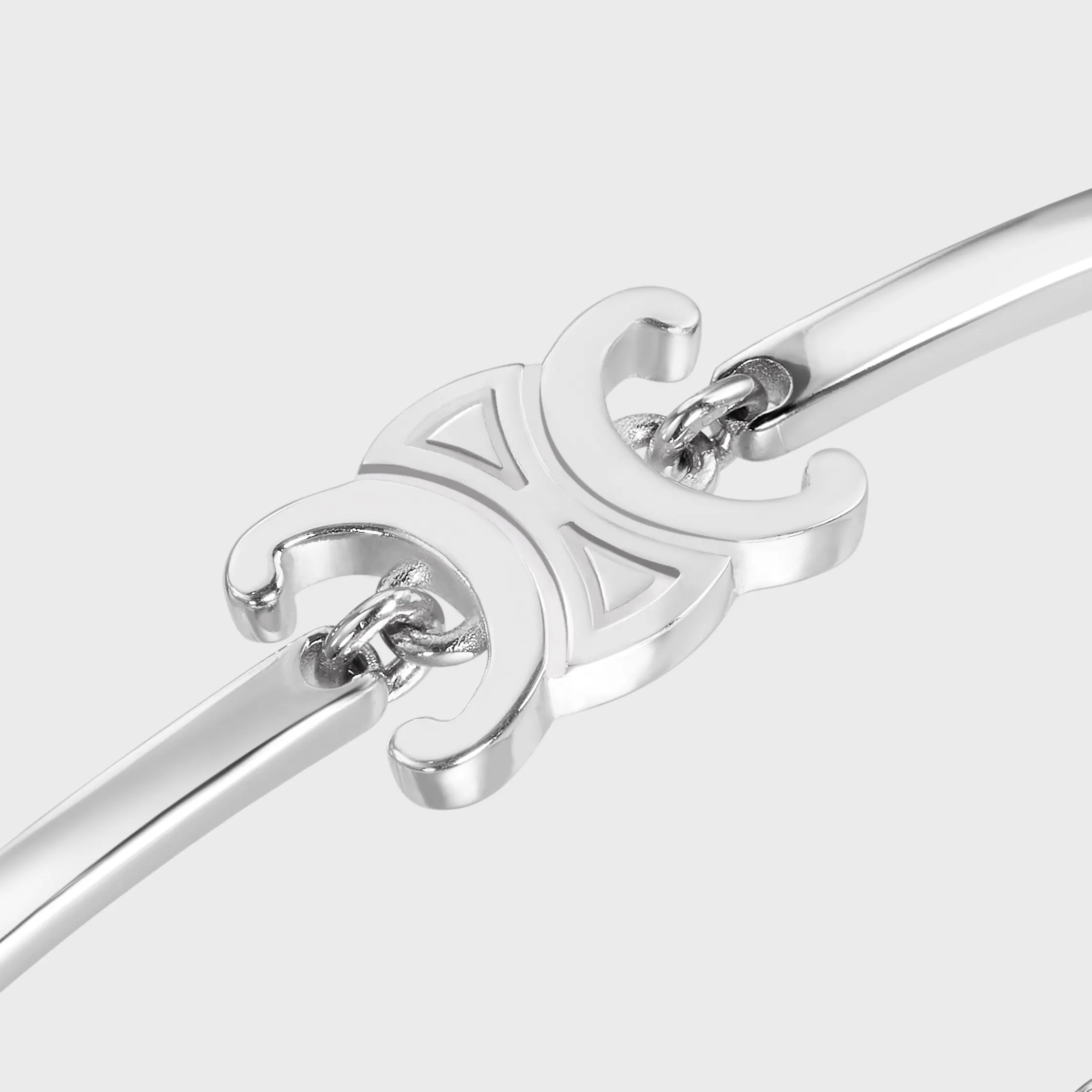 Triomphe Gelenkter Armreif aus Messing mit Rhodium-Overhead
