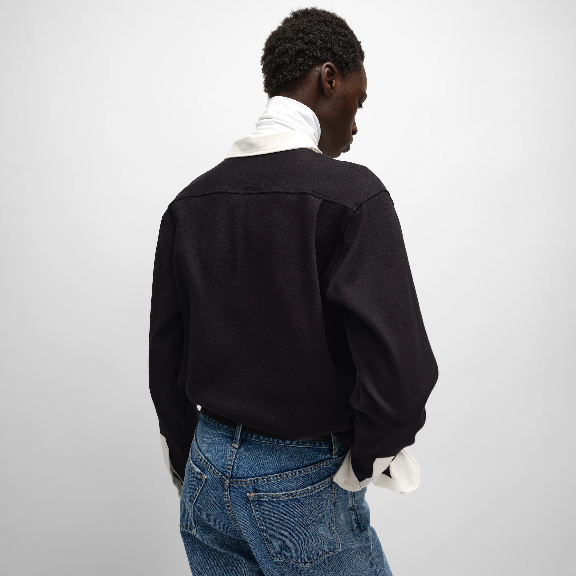POLO-SHIRT AUS RIPPENDEM BAUMWOLLJERSEY