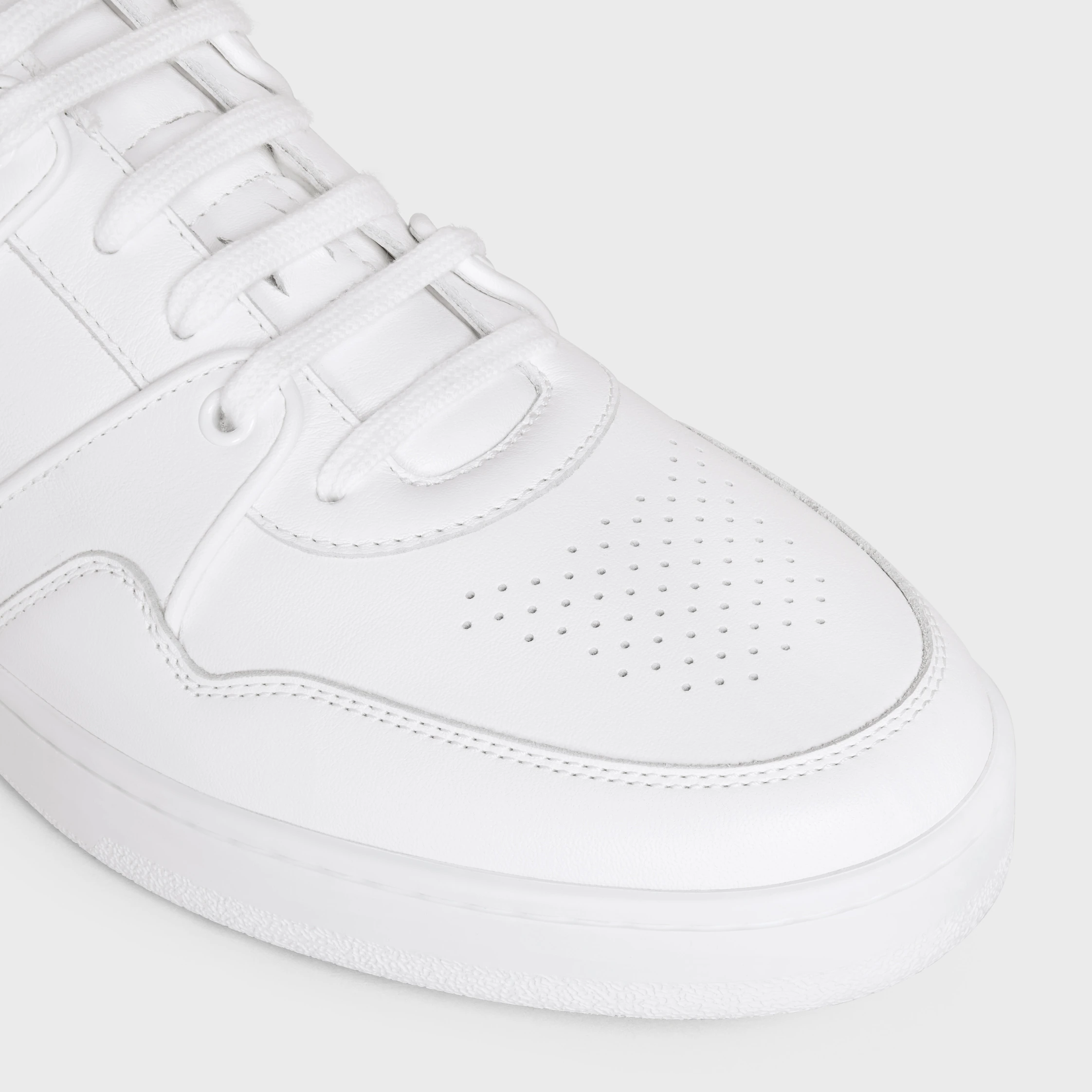 CELINE TRAINER CT-04 NIEDRIGE SCHUHSENDE IN KALBSLEDER