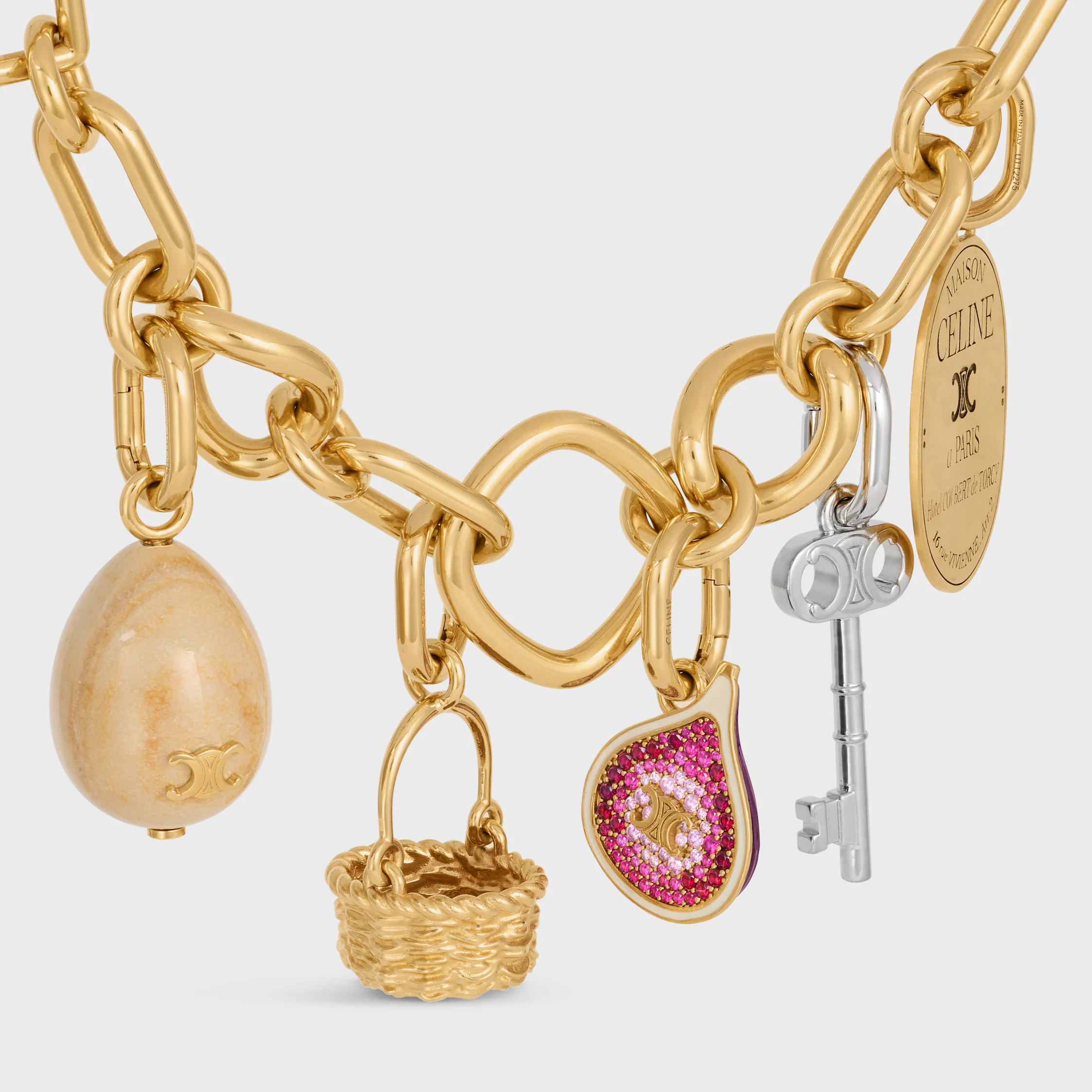 CHARMS FIGUR IN BRASS MIT GOLDFINISH, EMAIL UND STRASS