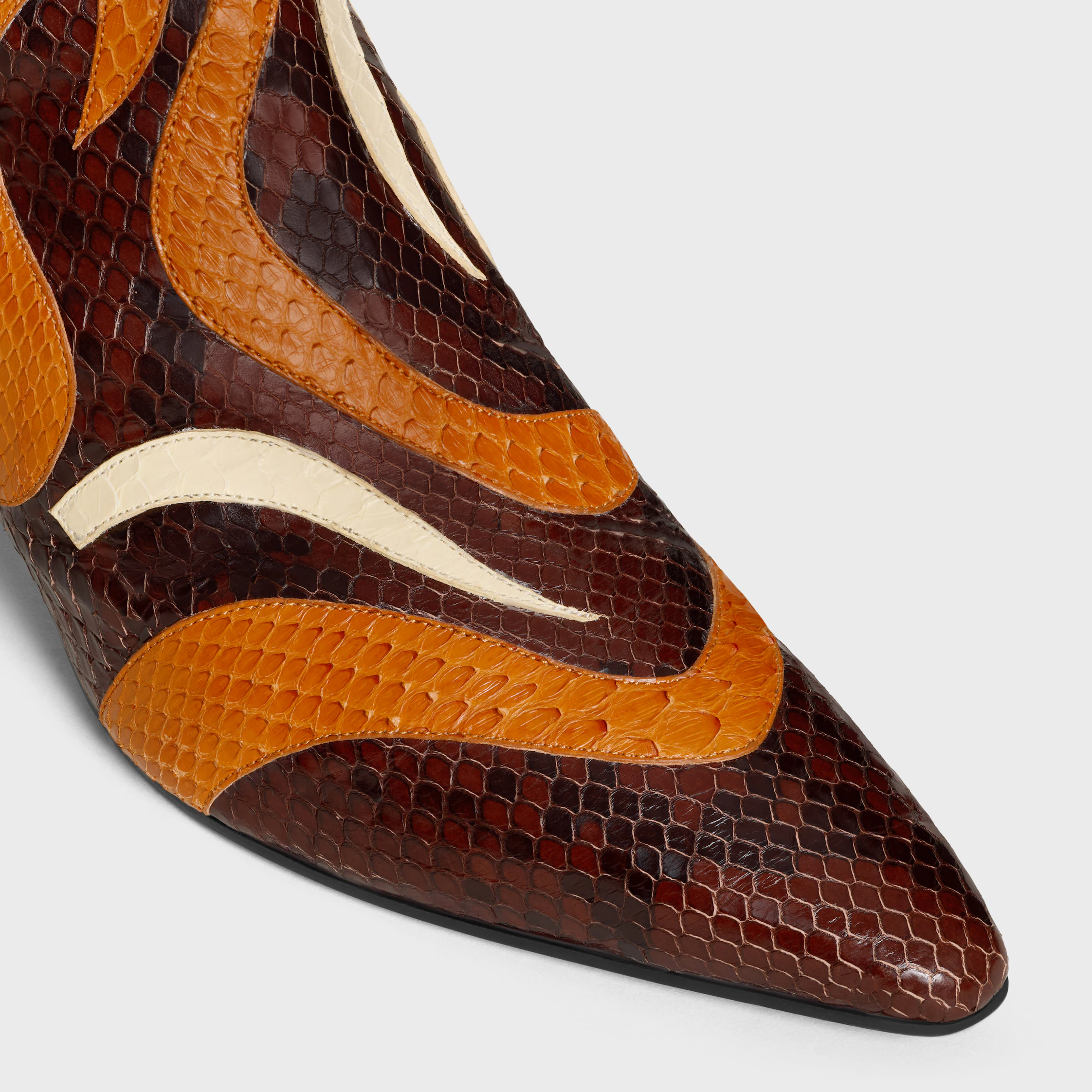 STAGE - HOHE STIEFEL AUS PYTHON- PATCHWORK