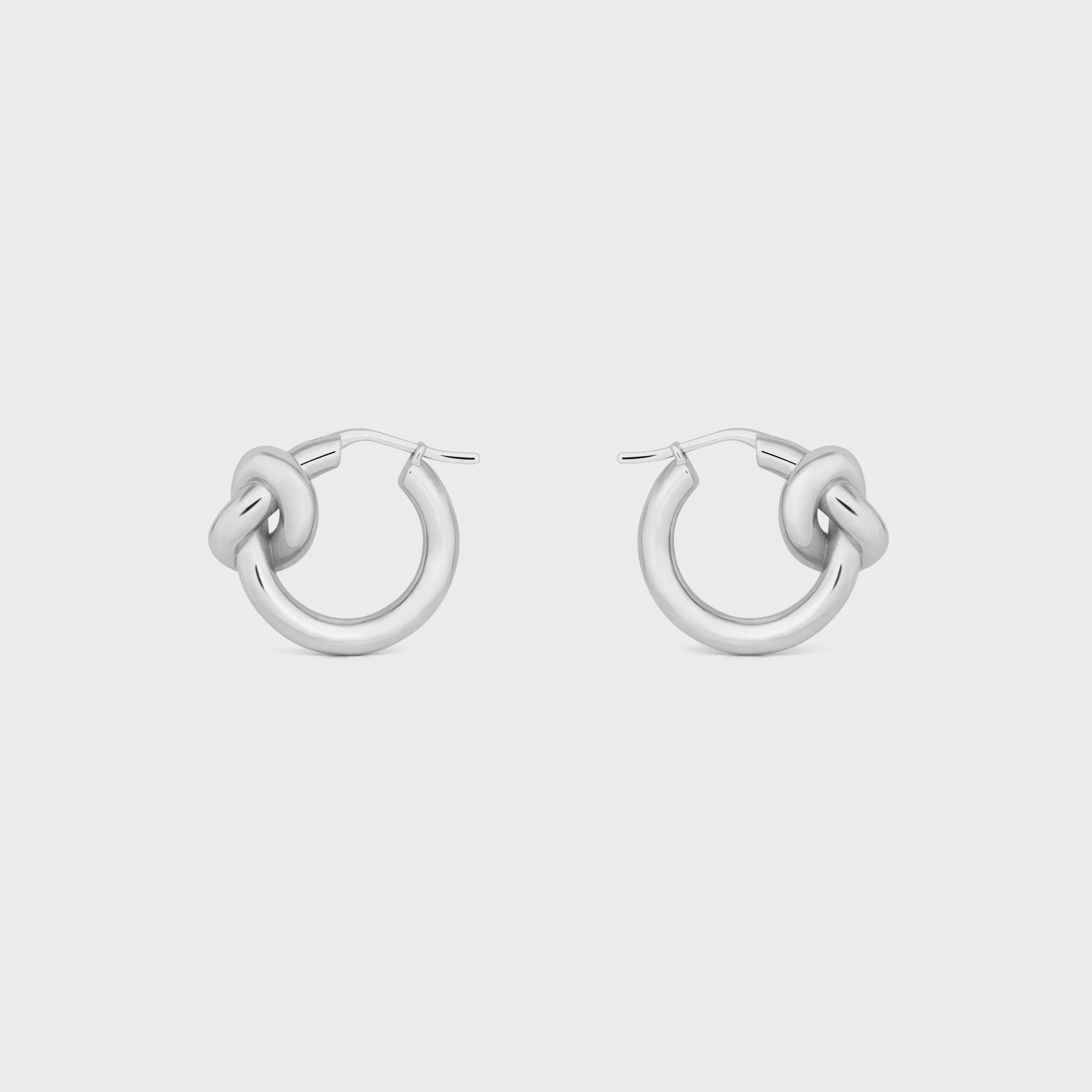 Knot-Ohrringe aus Messing mit Rhodium-Oberfläche