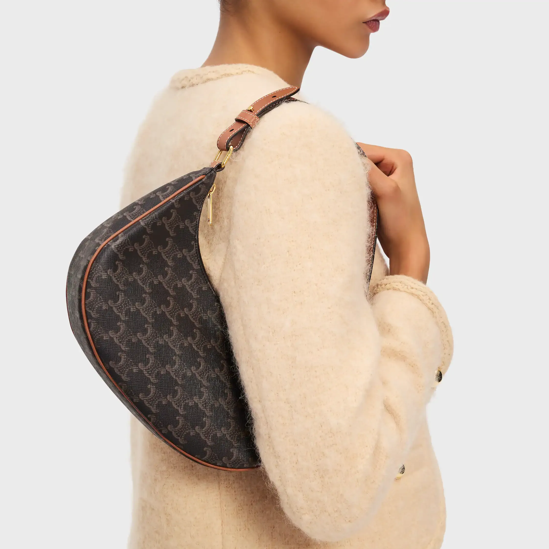 Ava Bag IN Triomphe Canvas und Kalbsleder