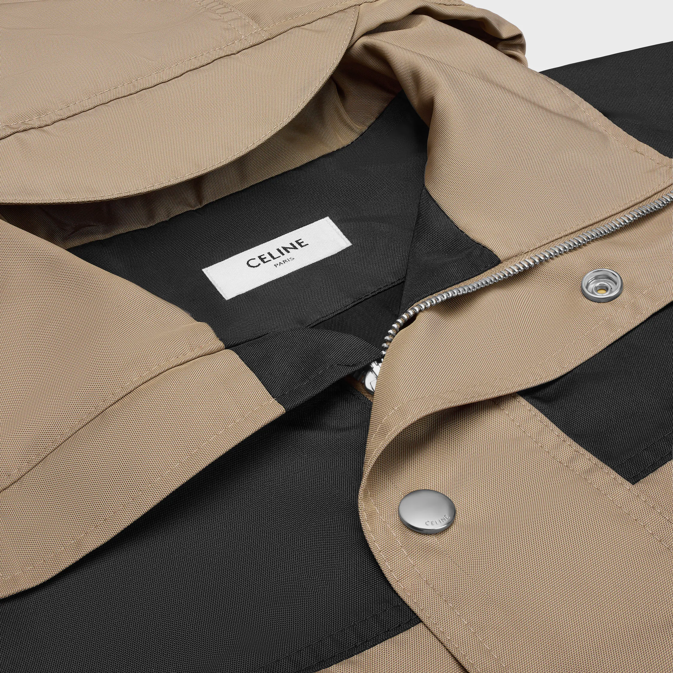 Windbreaker aus Nylon