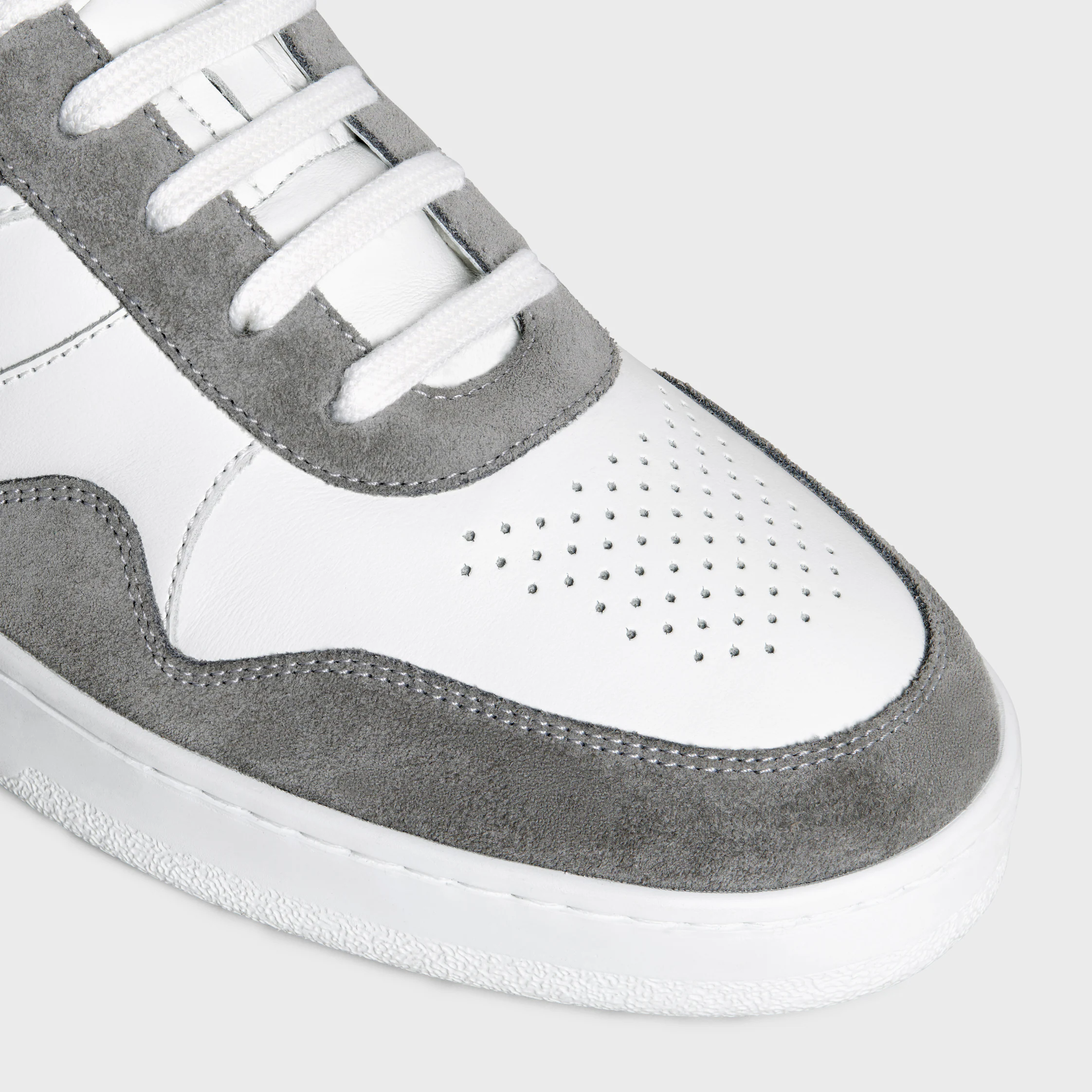 SNEAKER TRAINER aus LAMINAT UND RINDLEDER