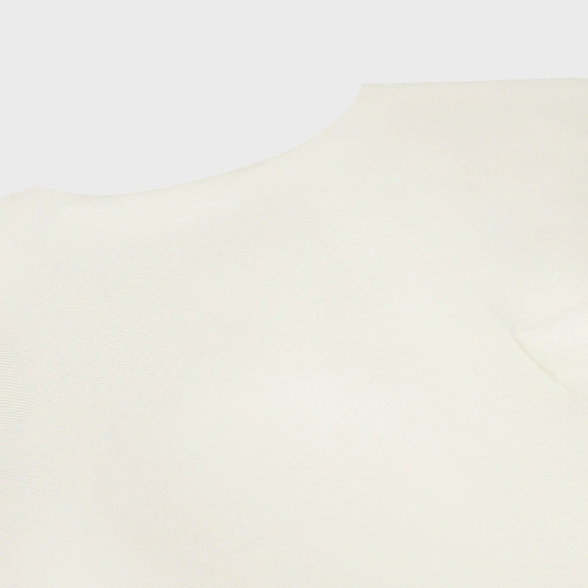 Kleid aus Seidenorganza