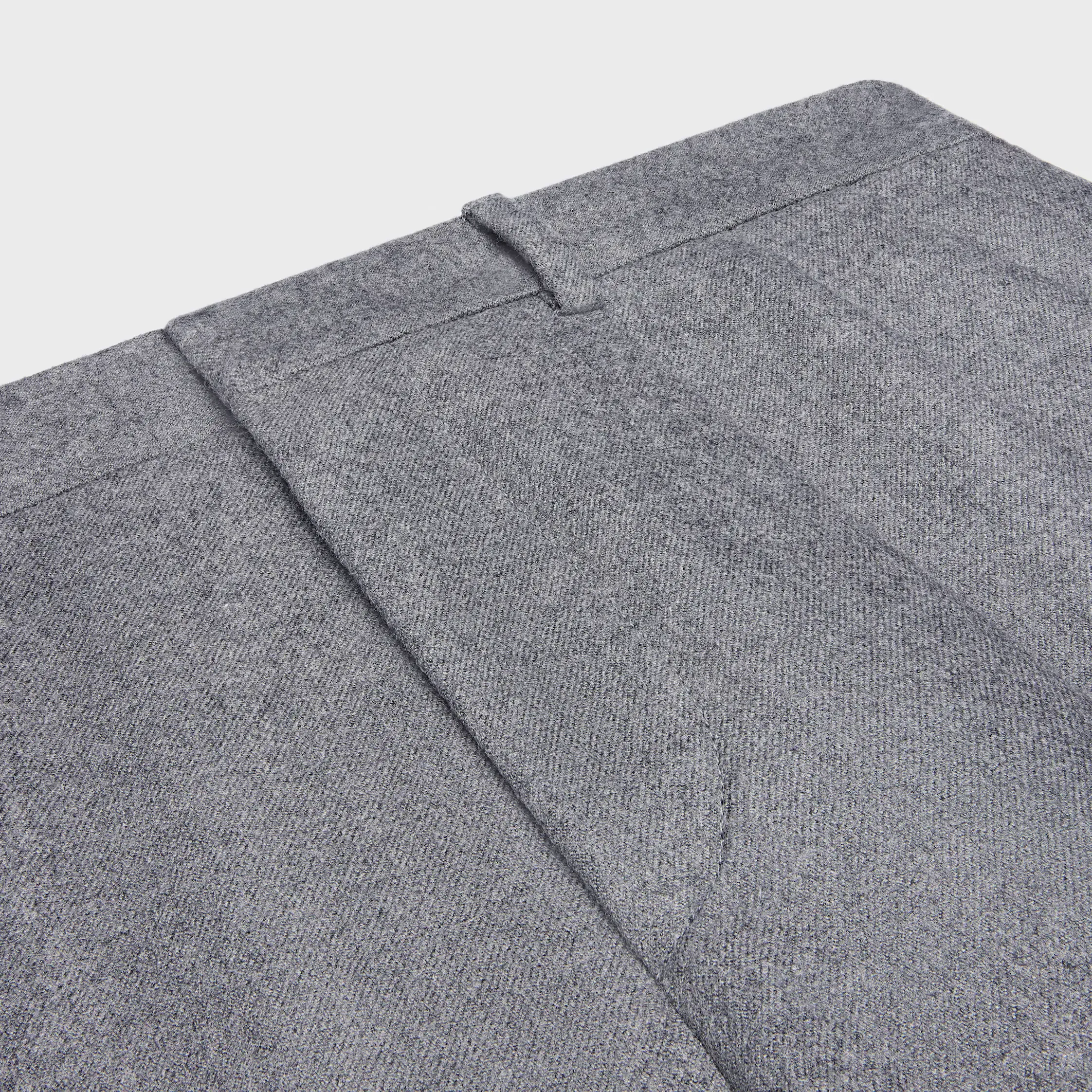 Pleated-Hosen aus Kaschmirflanell