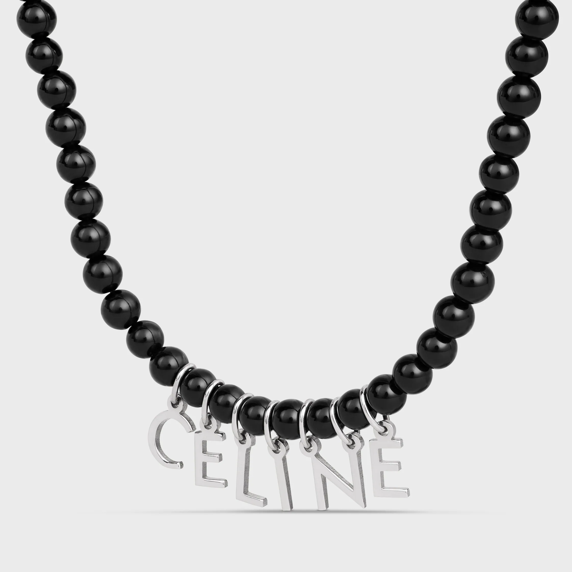 Celine Monochrom Perlen-Halskette aus Onyx und Messing mit Rhodium-Overcoat