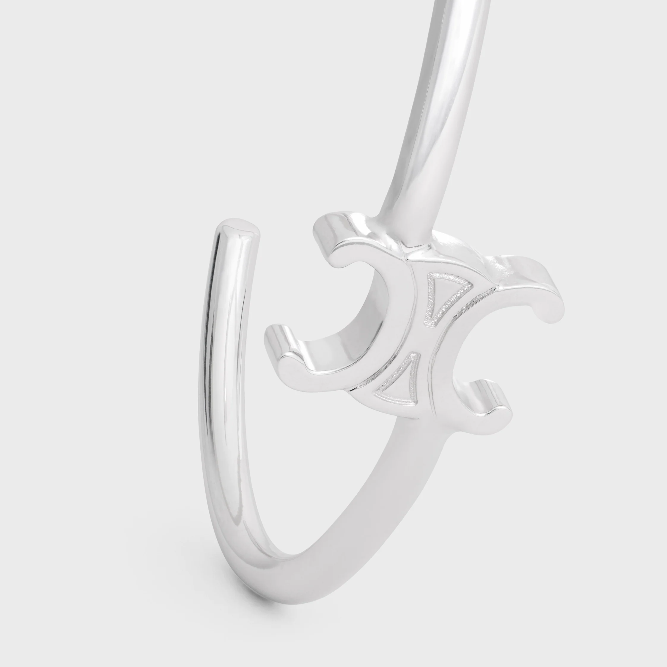 Triomphe asymmetrischer Manschettenknopf aus Messing mit Rhodium-Overcoat